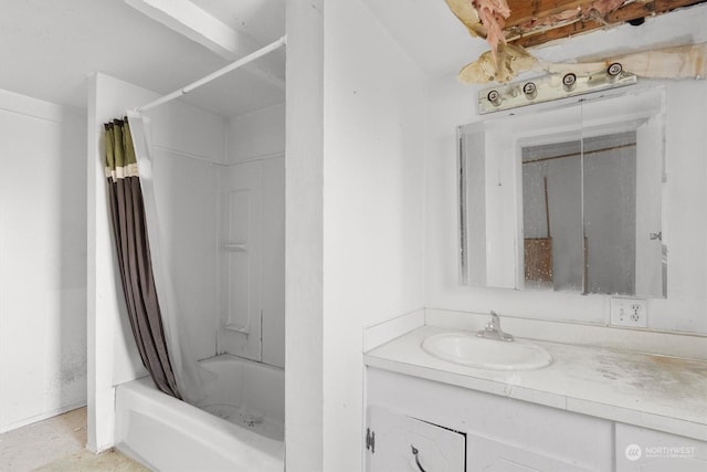 bathroom with vanity and shower / bath combo