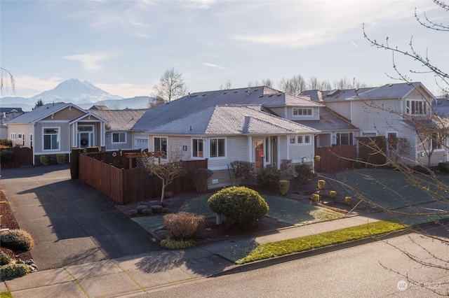 view of front of house featuring a mountain view