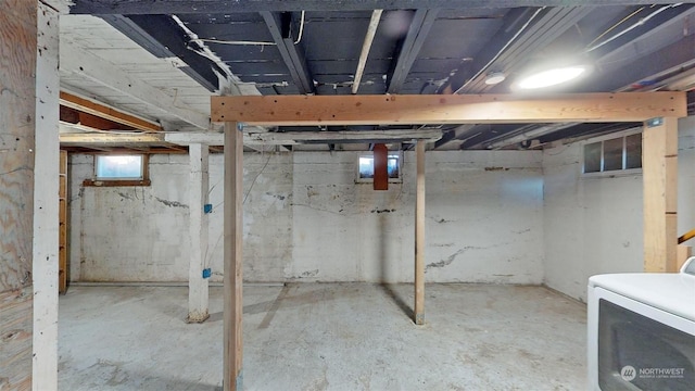 basement with washer / clothes dryer