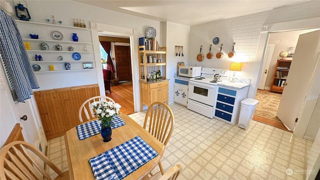 kitchen with backsplash and white appliances