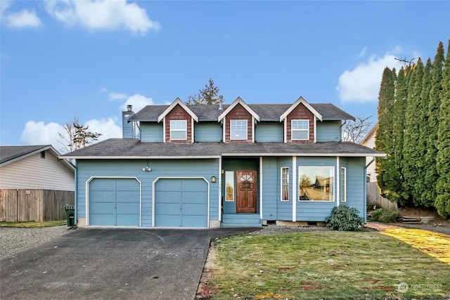 view of front facade featuring a front yard