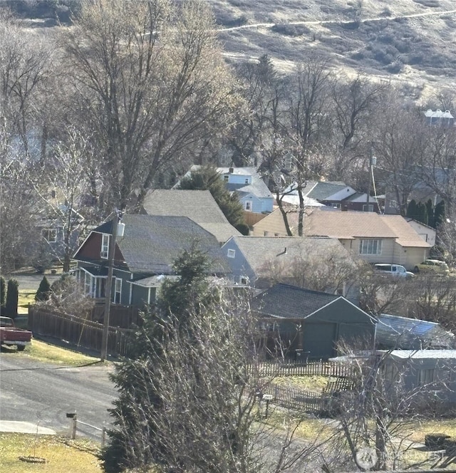 bird's eye view with a residential view