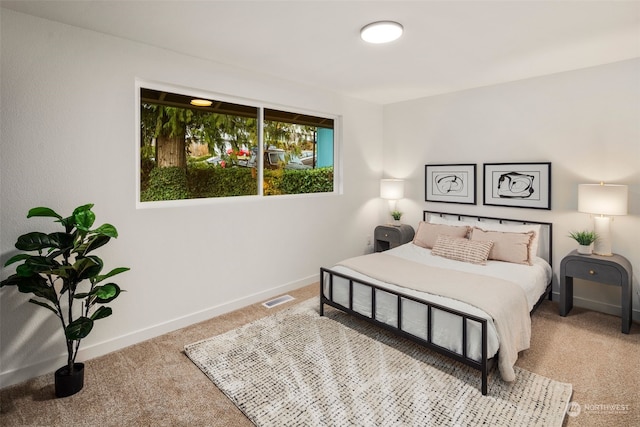 bedroom featuring carpet floors