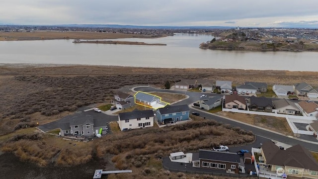 1300 Marina Dr Unit 12, Moses Lake, WA 98837 - aerial view featuring a residential view and a water view