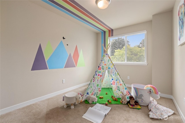 game room featuring carpet