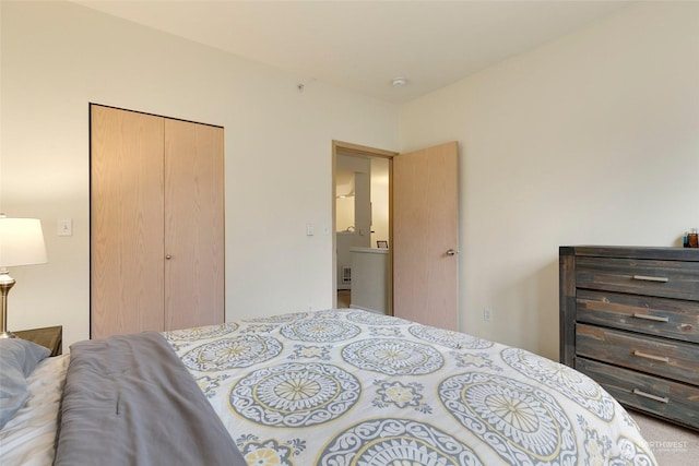 bedroom featuring a closet