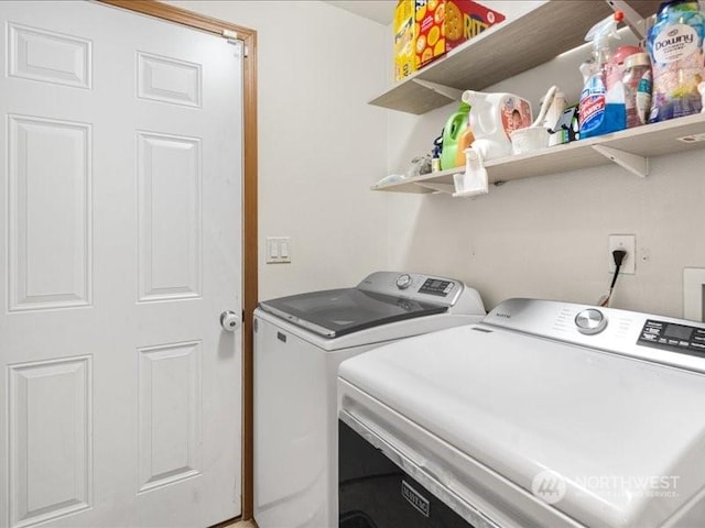 laundry area featuring washer and clothes dryer