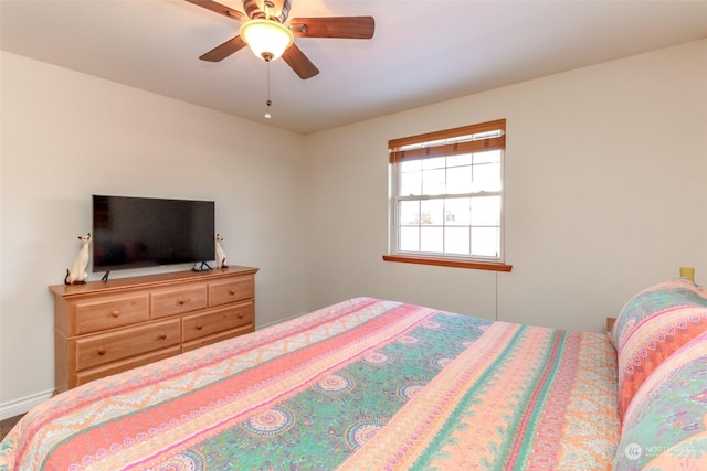 bedroom featuring ceiling fan