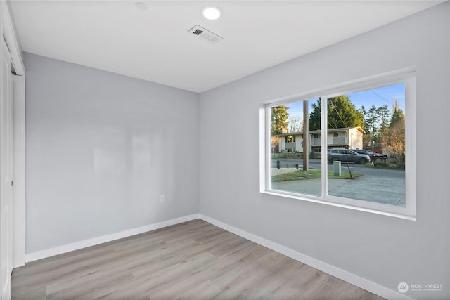 empty room featuring light hardwood / wood-style flooring