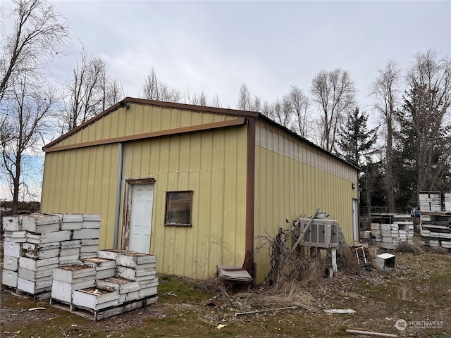 view of outbuilding