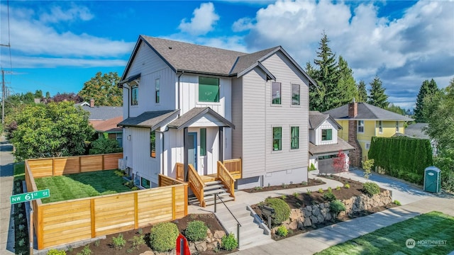 view of front of house featuring a front yard