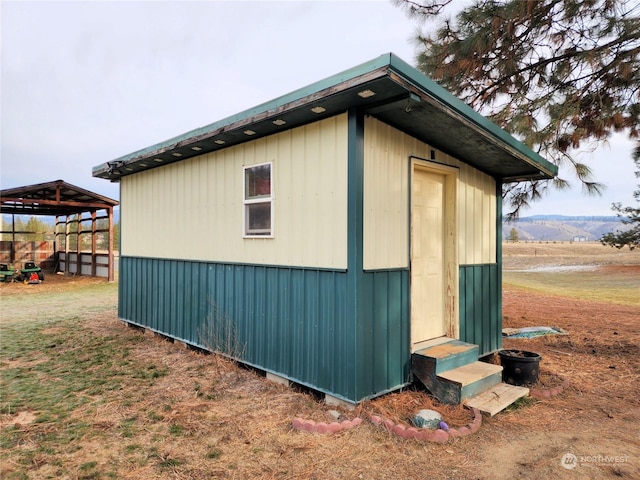 view of outdoor structure