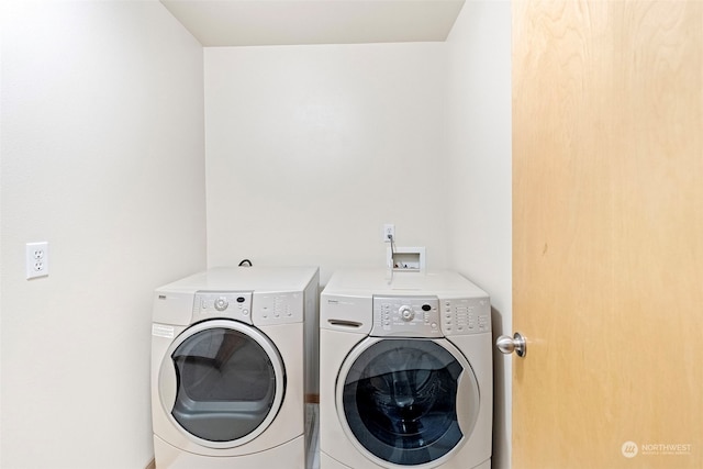 laundry room featuring independent washer and dryer