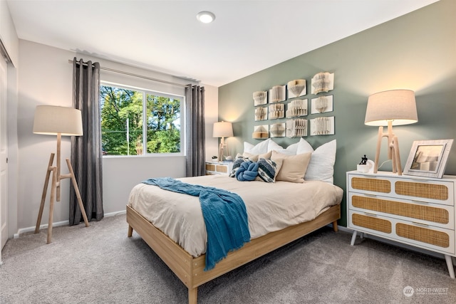 bedroom featuring carpet floors