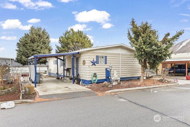 view of manufactured / mobile home