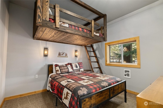 bedroom featuring carpet floors