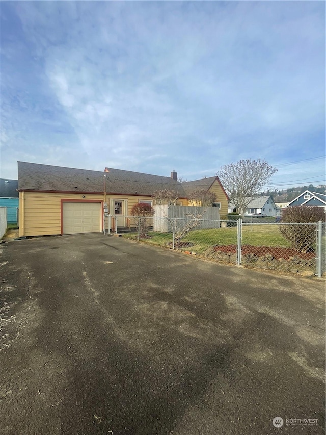 view of front of house featuring a garage