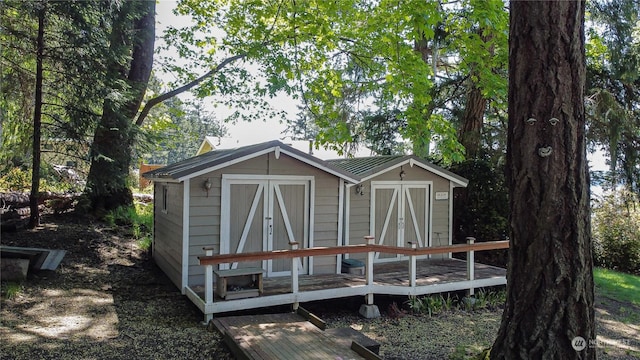 view of outbuilding