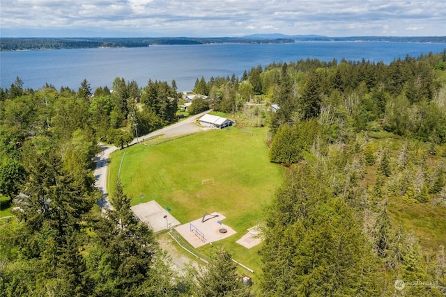 bird's eye view featuring a water view