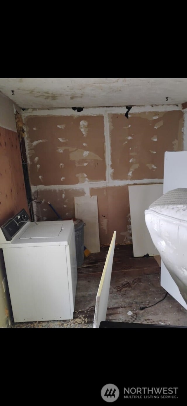 interior space with laundry area and washer / clothes dryer