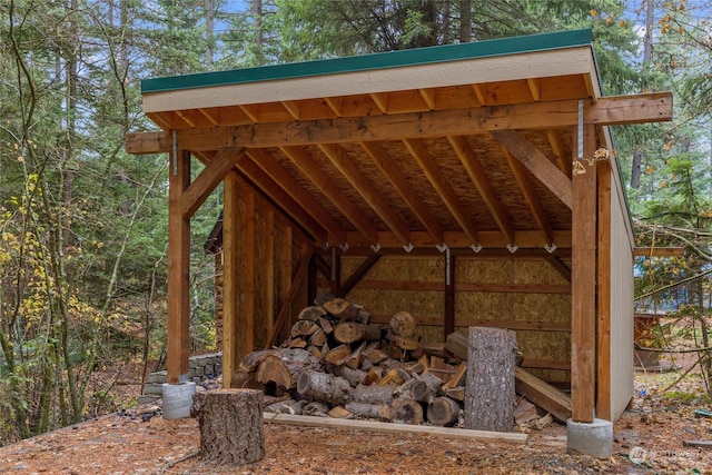 view of outbuilding