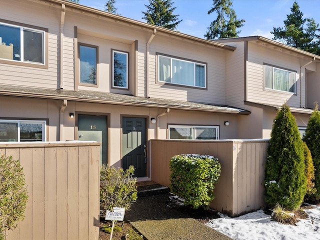 Listing photo 3 for 20906 114th Pl SE Unit 16, Kent WA 98031