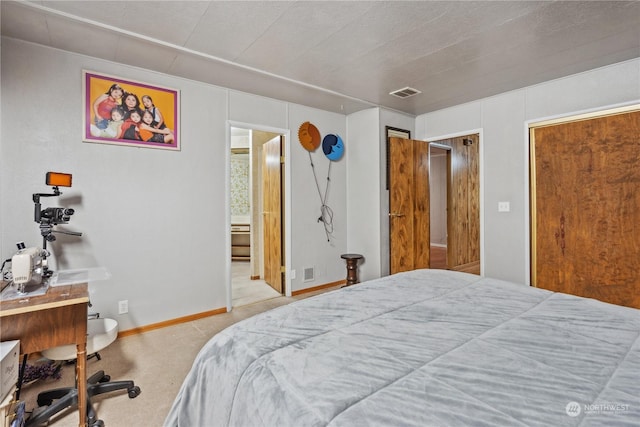 bedroom featuring carpet floors