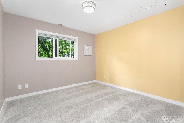 view of carpeted spare room