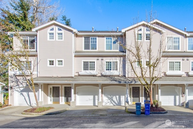 view of front of home featuring a garage