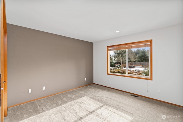 912 Bell Dr, Cosmopolis, WA 98537 - spare room featuring recessed lighting, baseboards, visible vents, and light colored carpet