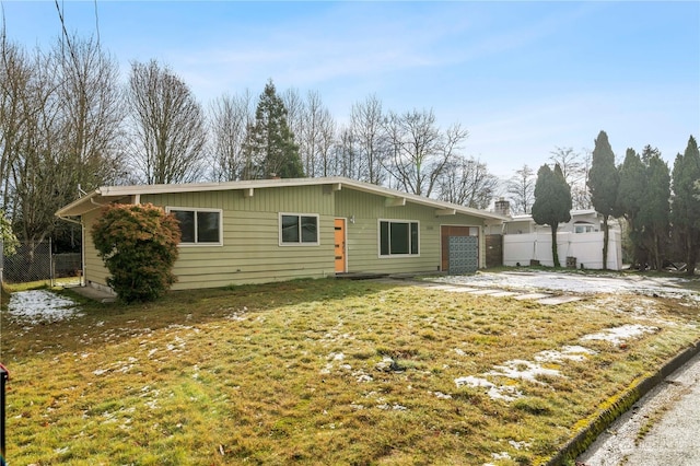 exterior space featuring a front lawn