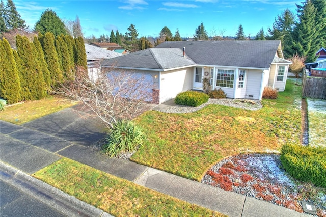 ranch-style home with a front yard