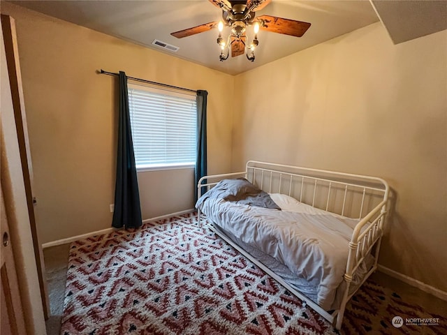 bedroom featuring ceiling fan