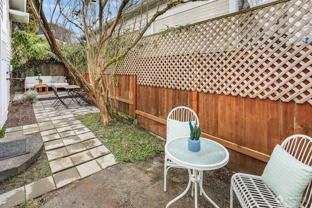 view of patio / terrace featuring outdoor lounge area