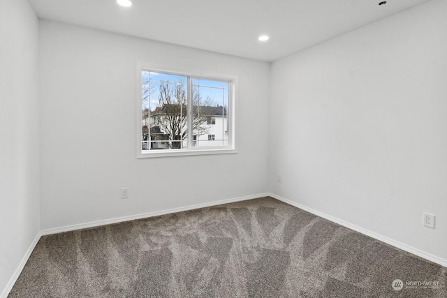 view of carpeted spare room