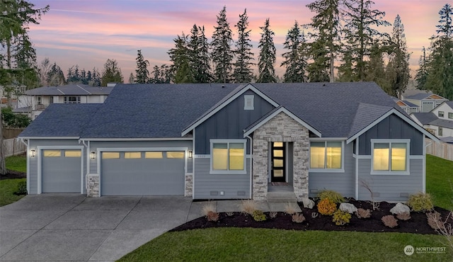 view of front of house featuring a garage