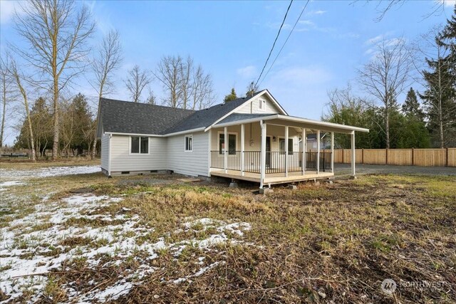 exterior space with a porch