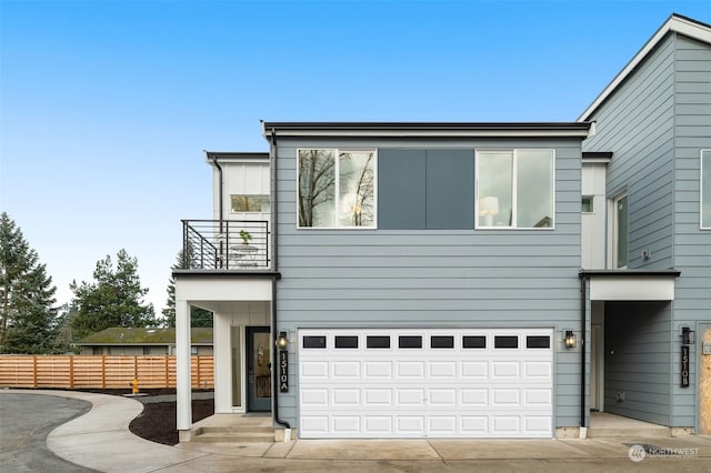 view of front facade with a garage