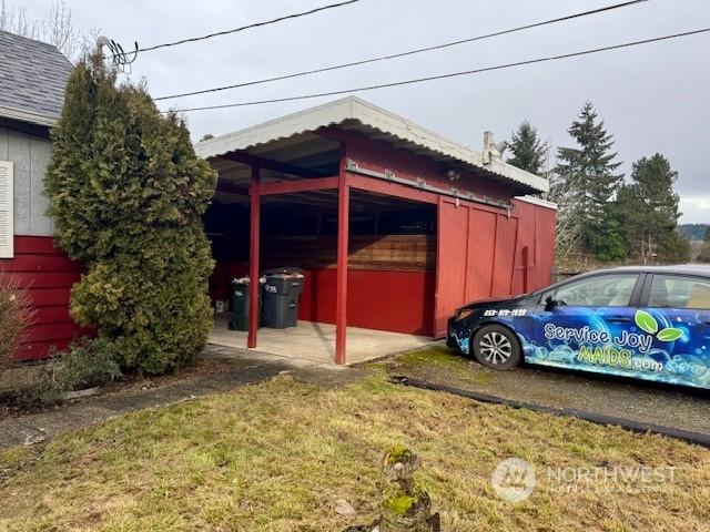 view of property exterior featuring a yard