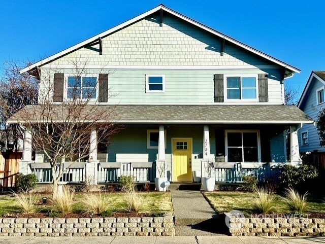 view of front of house featuring covered porch