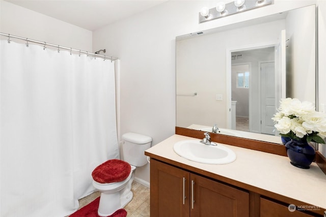20411 90th Pl S, Kent, WA 98031 - bathroom with vanity and toilet