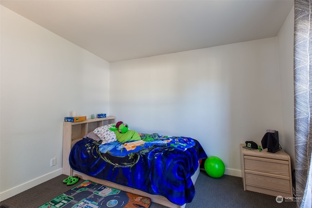 bedroom with carpet