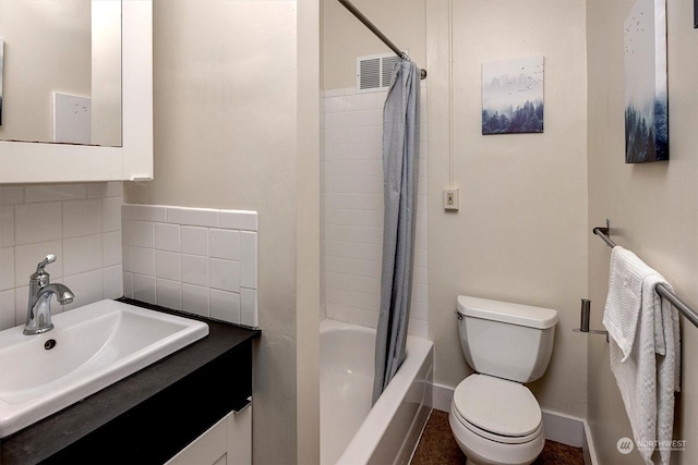 full bathroom featuring shower / bath combination with curtain, vanity, toilet, and decorative backsplash