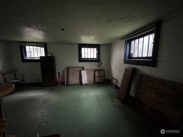 1223E 2nd St, Aberdeen, WA 98520 - basement featuring a healthy amount of sunlight