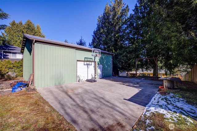 17017 10th Ave NE, Shoreline, WA 98155 - exterior space featuring fence
