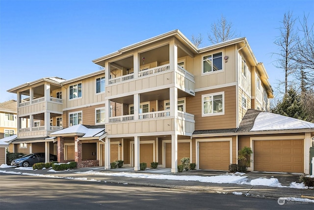 view of front of property featuring a garage