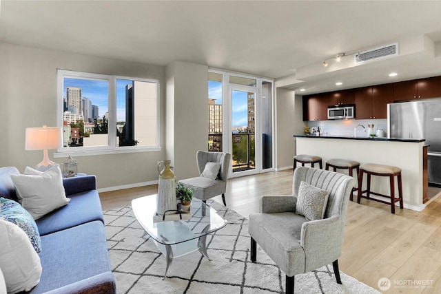 76 Cedar St Unit 808, Seattle, WA 98121 - photo 9