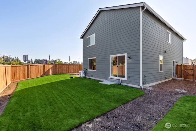 289 Wind River Ct, Chehalis, WA 98532 - rear view of house with a lawn
