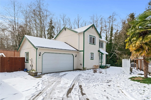 view of front facade featuring a garage