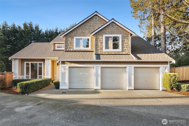 view of front facade with a garage